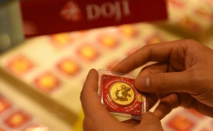 Giá vàng hôm nay ngày 3/10: Vàng trong nước ít biến động trong khi thế giới tăng dữ dội