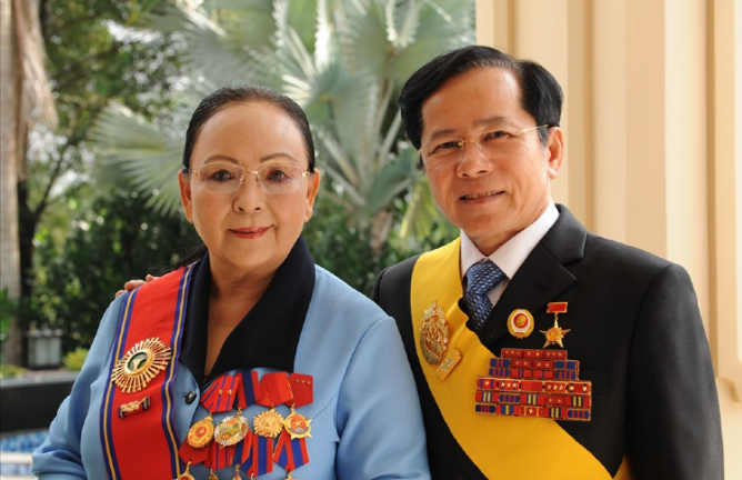 Loạt doanh nhân Việt không tiếc tiền làm từ thiện: Người âm thầm đóng góp hơn 1.700 tỷ, người bán cả Rolls-Royce Phantom