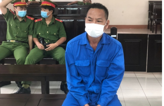 Bản án 18 năm tù cho yêu râu xanh giở trò đồi bại với con riêng của vợ