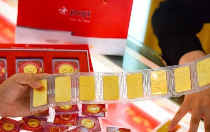 Giá vàng hôm nay ngày 20/10: Vàng trong nước quay lại mốc 58 triệu đồng/lượng
