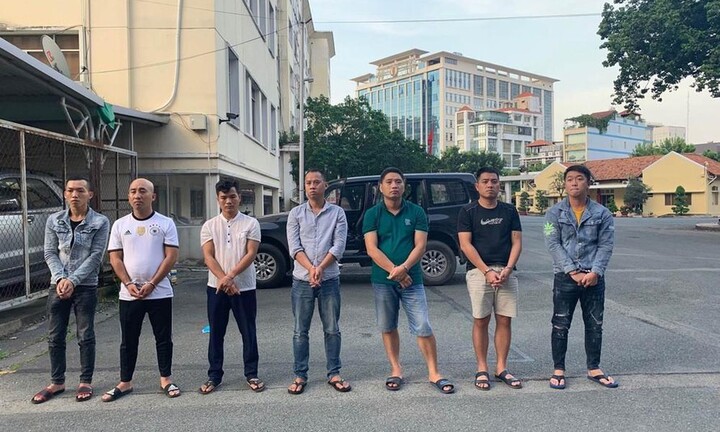 Truy tố nhóm đối tượng dí súng, dàn cảnh bắt cóc đại gia tiền ảo như phim hành động