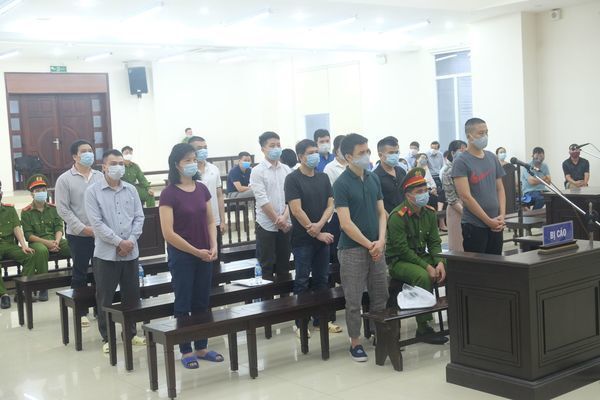 Vụ án tại Nhật Cường Mobile: 11 bị cáo xin miễn bồi thường hơn 221 tỷ