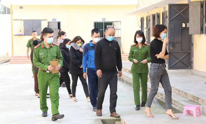 Hà Tĩnh: Triệt phá đường dây cờ bạc của các quý bà, mỗi ngày giao dịch gần nửa tỷ đồng