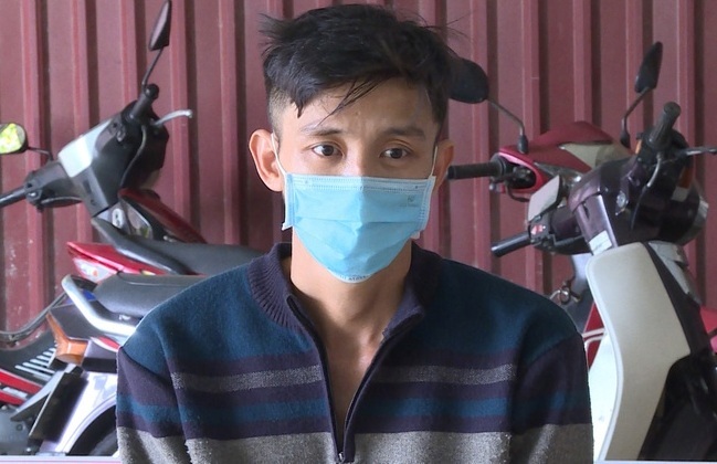 Vĩnh Long: Cầm kéo đâm chết 2 người chỉ vì tiếng nẹt pô