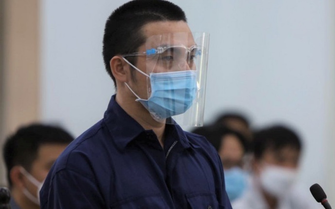 Cựu cán bộ công an đâm bí thư phường tử vong lĩnh 7 năm tù
