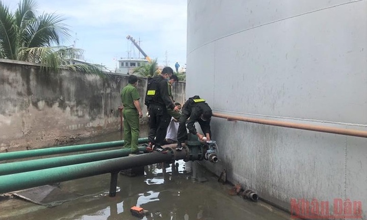Đồng Nai: Đề nghị truy tố 74 bị can trong đường dây buôn lậu xăng giả siêu