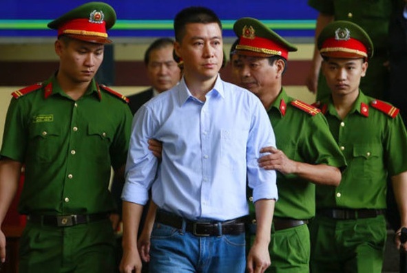 Phan Sào Nam rời ghế giám đốc, trở lại trại giam tiếp tục thi hành án