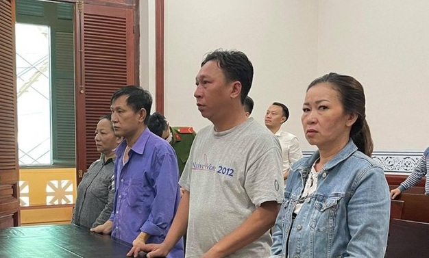 TP.HCM: Truy tố cựu cán bộ Công an nhận 