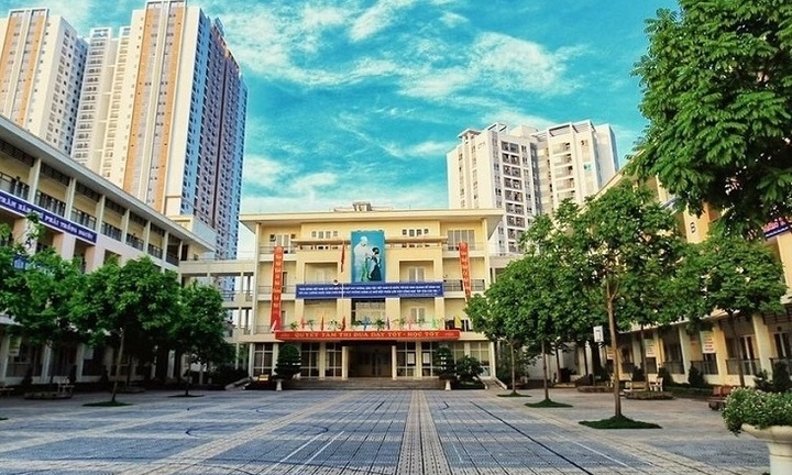Hà Nội: Giáo viên bị trừ điểm thi đua vì nghỉ dạy do mắc COVID-19
