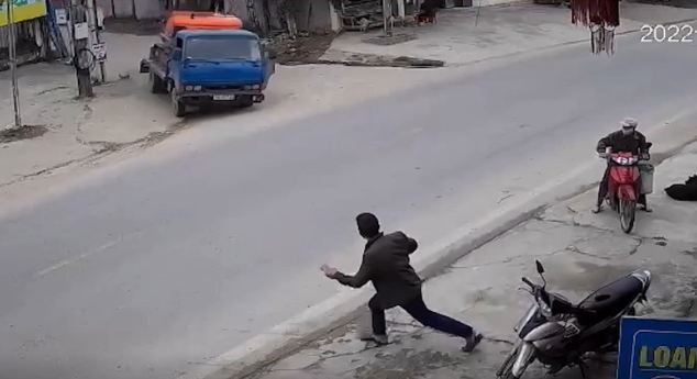 Nghệ An: Tạm giữ hình sự lái xe tải mất lái, gây tai nạn chết người