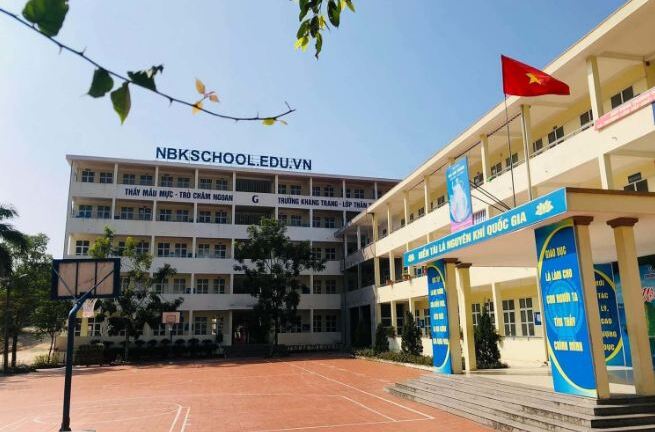 Quảng Ninh: Xác minh nghi vấn học sinh lớp 1 bị cô giáo giẫm vào chân