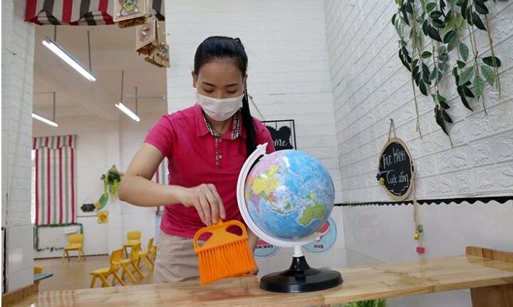 Hà Nội: Trường mầm non tổng vệ sinh, sẵn sàng đón trẻ trở lại từ ngày 13/4