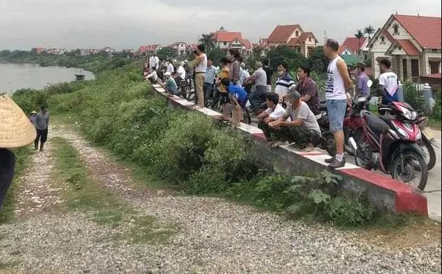 Hải Dương: Đi đánh cá trong đêm, hai vợ chồng gặp nạn tử vong trên sông Kinh Thầy