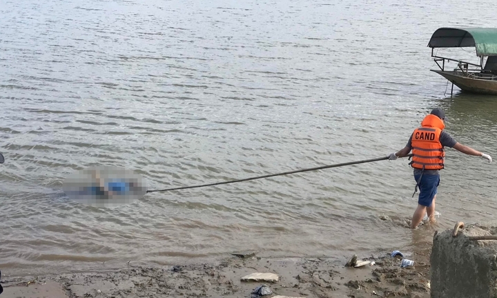 Nghệ An: Xác định danh tính người đàn ông trôi trên sông Lam