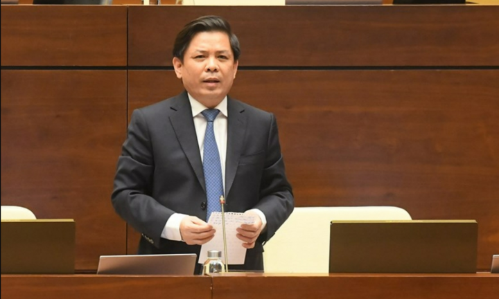 Bộ trưởng Nguyễn Văn Thể đăng đàn trả lời chất vấn về những công trình giao thông trọng điểm