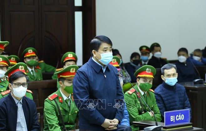 Ngày 20/6, cựu Chủ tịch UBND TP.Hà Nội Nguyễn Đức Chung hầu tòa vụ mua chế phẩm Redoxy - 3C