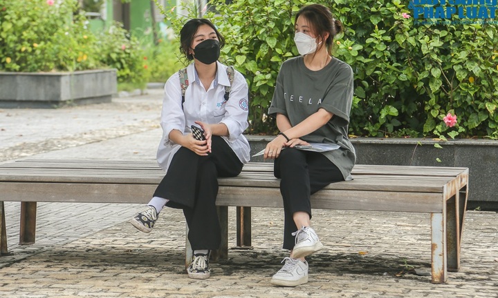 Gợi ý đáp án môn Ngữ văn tốt nghiệp THPT 2022 nhanh nhất, chính xác nhất