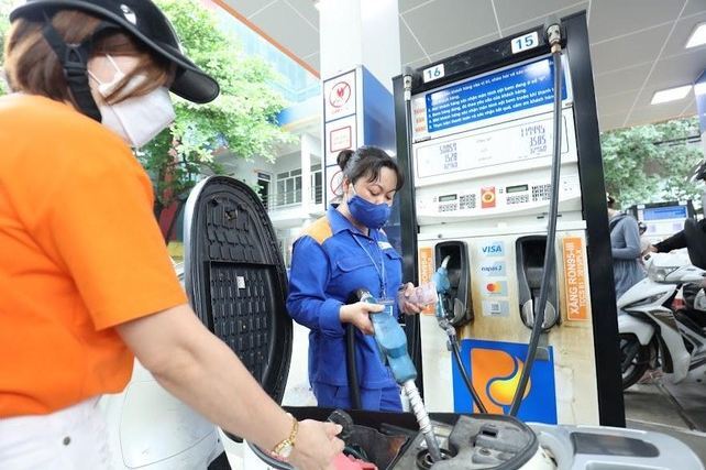 Thanh tra Chính phủ yêu cầu bộ Công Thương báo cáo loạt vấn đề về xăng dầu