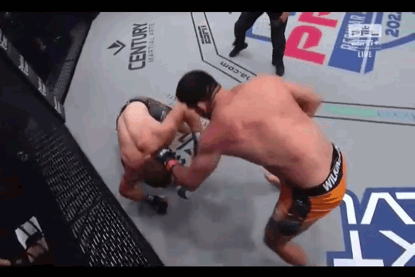 Video: Tung đòn gối cực hiểm, 