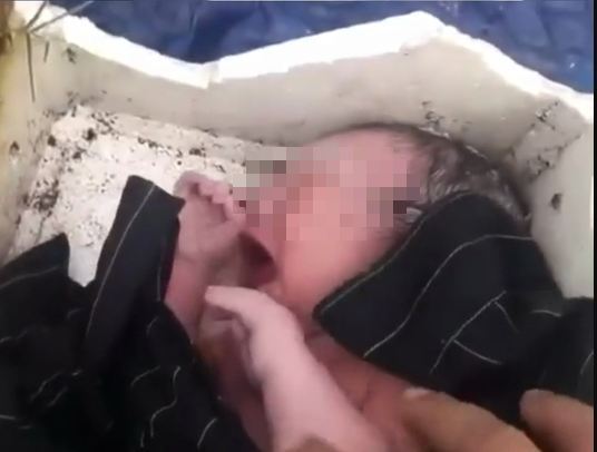 Khánh Hòa: Bé gái sơ sinh bị bỏ rơi trong thùng xốp