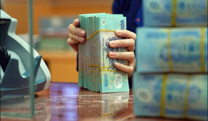 Loạt ngân hàng tăng lãi suất sau điều chỉnh của NHNN