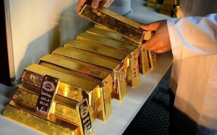 Giá vàng hôm nay ngày 26/11: Vàng trong nước đi ngang khi thị trường thế giới biến động mạnh