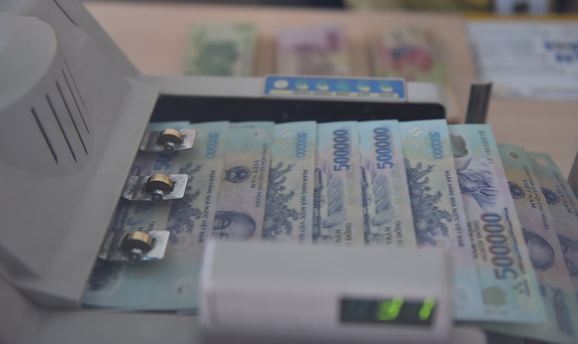 Xử lý nghiêm ngân hàng nào cố tình tăng lãi suất cho vay