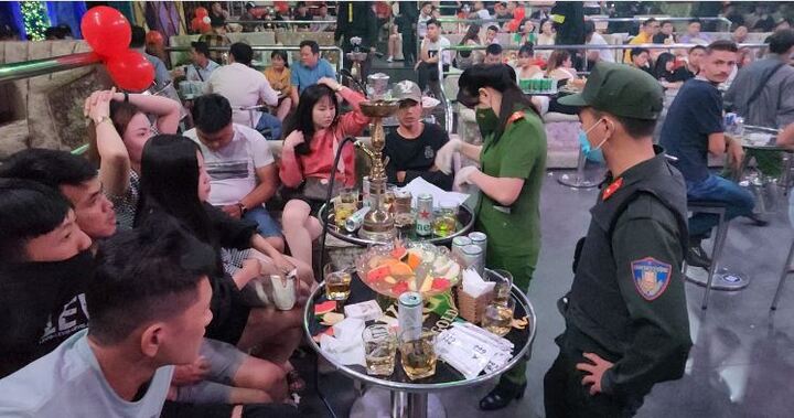 Kiên Giang: Phát hiện 139 nam nữ dương tính với ma túy tại quán bar Paradise