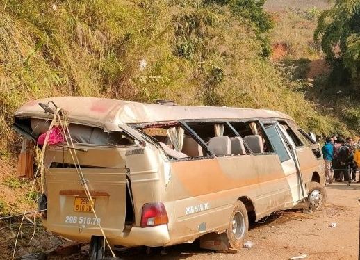 Vụ ô tô chở 18 người đi đám cưới rơi xuống vực: Xác định danh tính nạn nhân