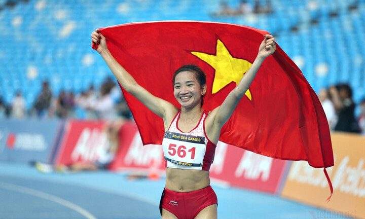 Giành 4 HCV, Nguyễn Thị Oanh lập kỳ tích tại SEA Games 32