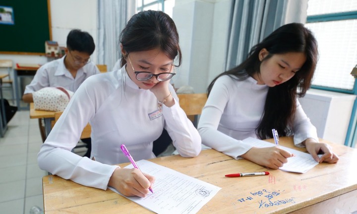 Đáp án, đề thi môn Vật lý mã đề 206 tốt nghiệp THPT 2023 mới nhất, chính xác nhất