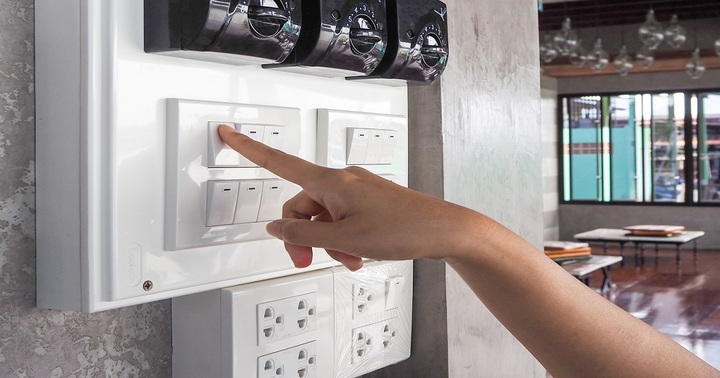 Biểu giá bán lẻ điện sinh hoạt còn 5 bậc: Dùng nhiều sẽ phải trả nhiều tiền hơn