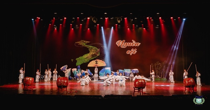 Nhạc hội mùa thu - Autumn Concert 2023: Cùng em ca hát, tìm hiểu nguồn cội dân tộc