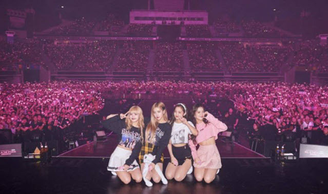 Giá vé concert Blackpink tại Việt Nam cao ngất ngưởng nhưng lại gây tranh cãi vì điều gì?