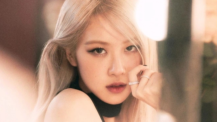 Rose Blackpink đăng tải bài viết thể hiện sư lưu luyến Việt Nam 