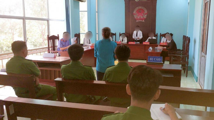 Tin tức pháp luật mới nhất ngày 11/8: Người phụ nữ 62 tuổi lĩnh án 23 năm tù vì xâm hại tình dục trẻ em