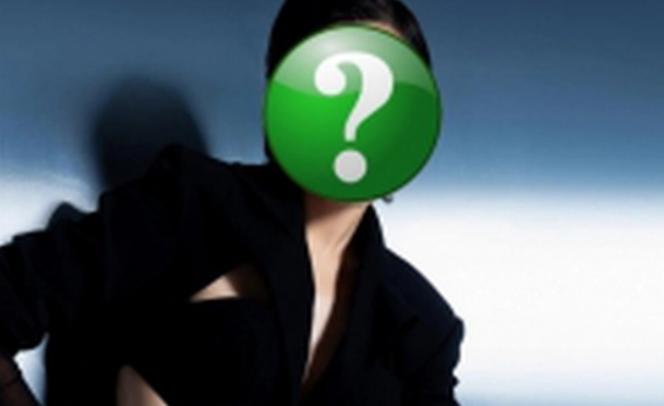 Vướng tin đồn là 