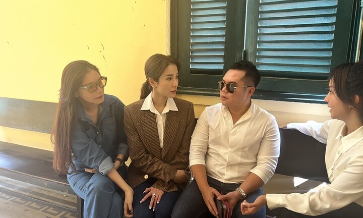 Tạm ngừng phiên tòa phúc thẩm giành quyền nuôi con của Diệp Lâm Anh