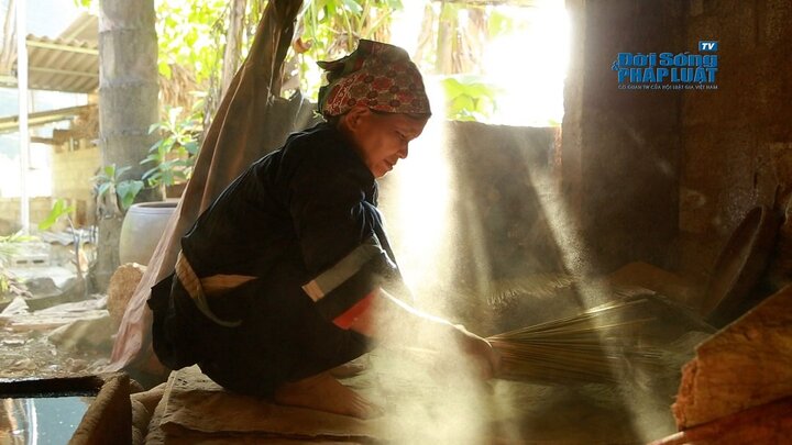 Tết đến về Phia Thắp để xem cách làm hương 