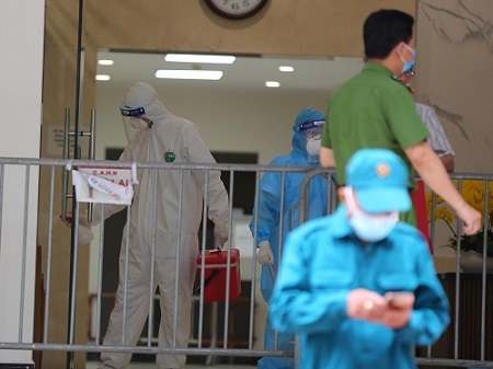 Hà Nội: Phong tỏa tạm thời tòa nhà 17T4 Khu đô thị Trung Hòa - Nhân Chính