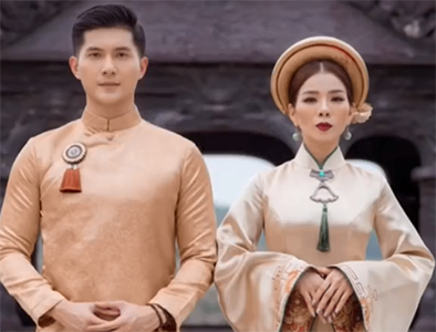 Tin tức giải trí mới nhất ngày 12/8: Lệ Quyên đáp trả khi loạt ảnh chụp với Lâm Bảo Châu bị chê 