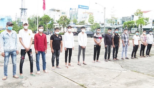 Vĩnh Long: Đề nghị truy tố nhóm đối tượng đập phá tài sản ở quán karaoke
