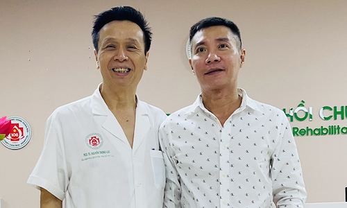 NSND Công Lý xuất viện, bà xã lên tiếng đính chính tin đồn thất thiệt 