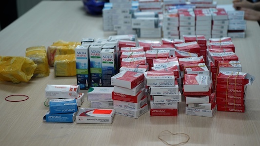 Thu giữ hơn 3.000 viên thuốc điều trị COVID-19 nhập lậu vào Việt Nam 