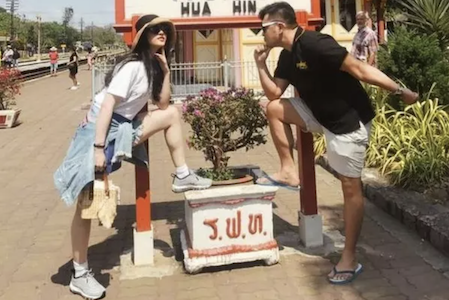 Loạt ảnh chưa chỉnh sửa của Lưu Diệc Phi lộ chân thô kệch, ai nhìn cũng giật mình 