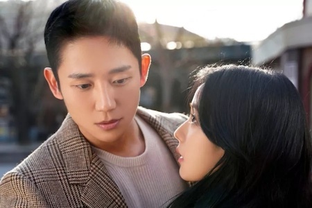 Snowdrop: Jisoo (BLACKPINK) tình tứ bên Jung Hae In ngay lần đầu gặp mặt 