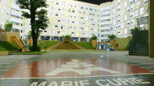 Hà Nội: Một trường THPT thông báo khẩn học sinh dừng học trực tiếp từ ngày 6/12