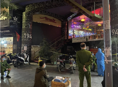 Hà Nội: Kiểm tra quán nhậu, phát hiện 4 ca test nhanh dương tính với SARS-CoV-2