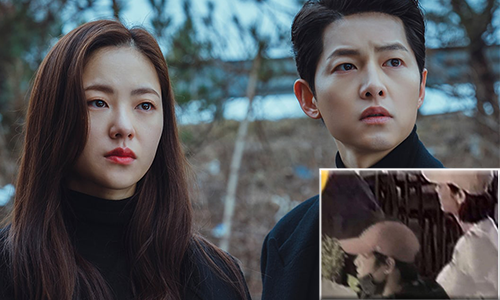 Song Joong Ki lộ khoảnh khắc hẹn hò bên 