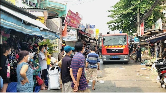 TP. HCM: Cháy cửa hàng dịch vụ viễn thông ở quận Bình Tân, thiêu rụi nhiều tài sản 